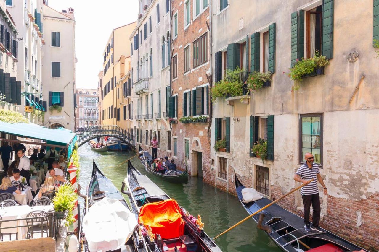 Residence Suite A Venezia Luaran gambar